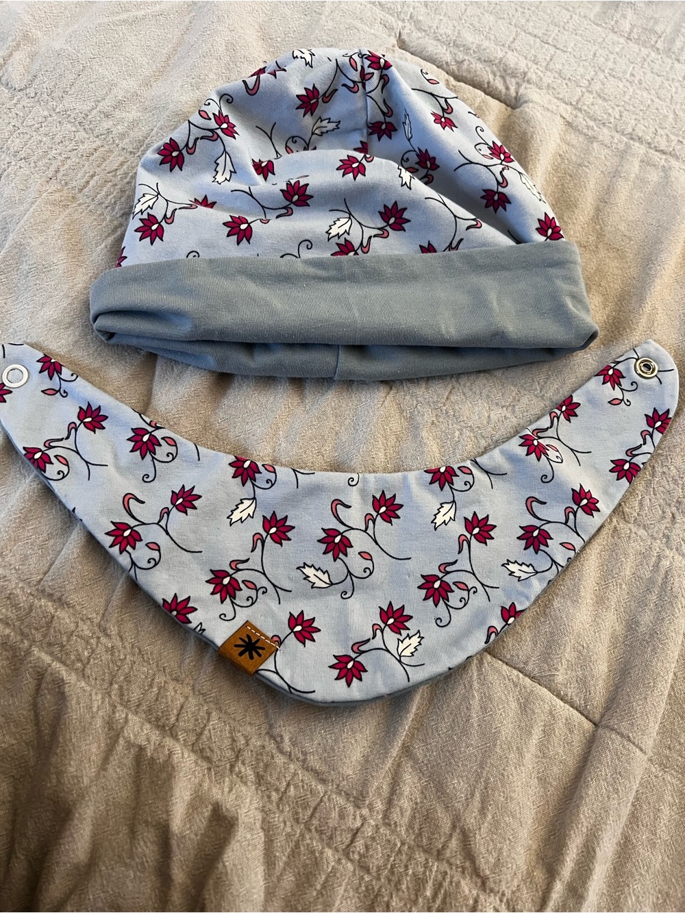 Light Blue Floral Baby Hat & Bib Set